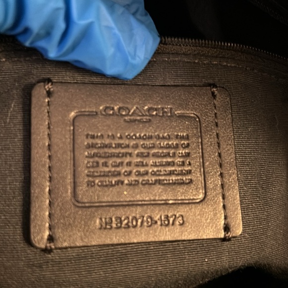 EUC- Coach Leather Pebble Tote. - Picture 10 of 14